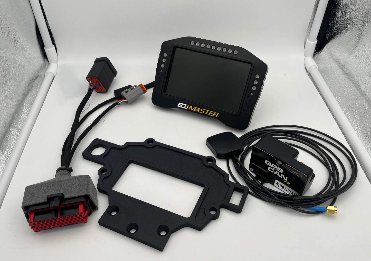 ECUMaster Dashboard mit Adapter Kabelbaum für Triumph 765 Street Triple 2020+