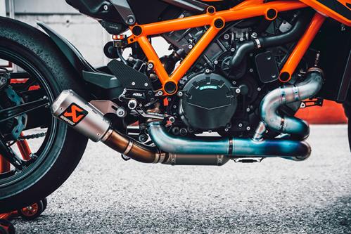 KTM 1390 MCE Race KIT inkl. Akrapovic "Evolution Line"